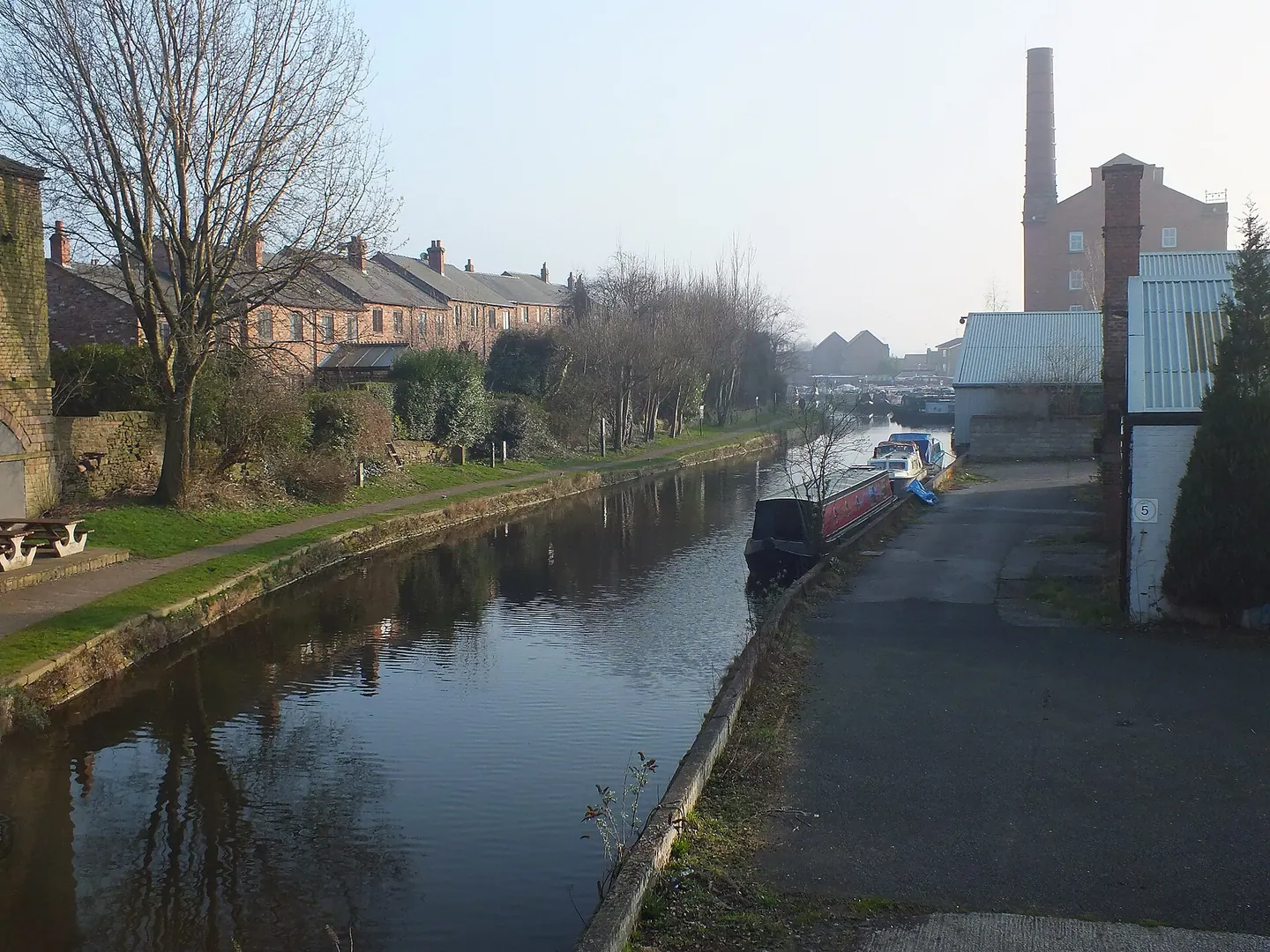 The Macclesfield Canal at Buxton Road, with the Hovis mill behind